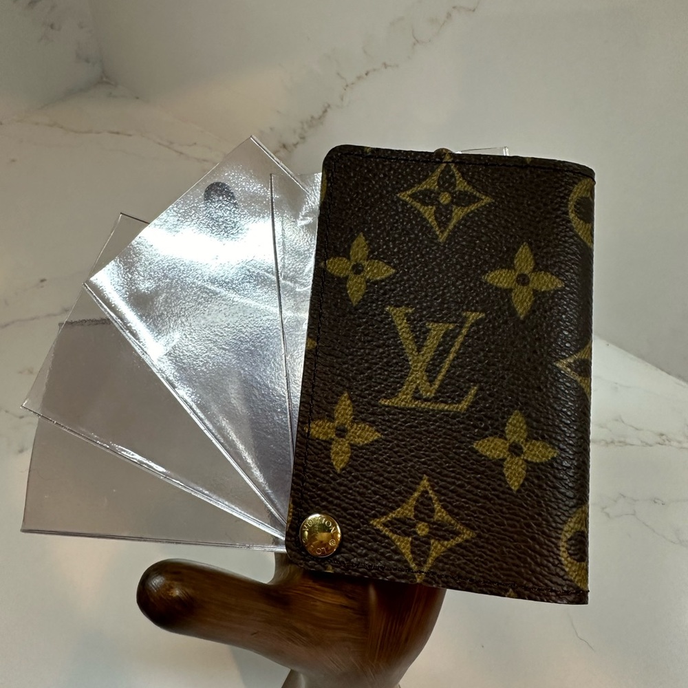 Louis Vuitton Monogram Porte Cartes Credit Pression - Picture 6 of 7